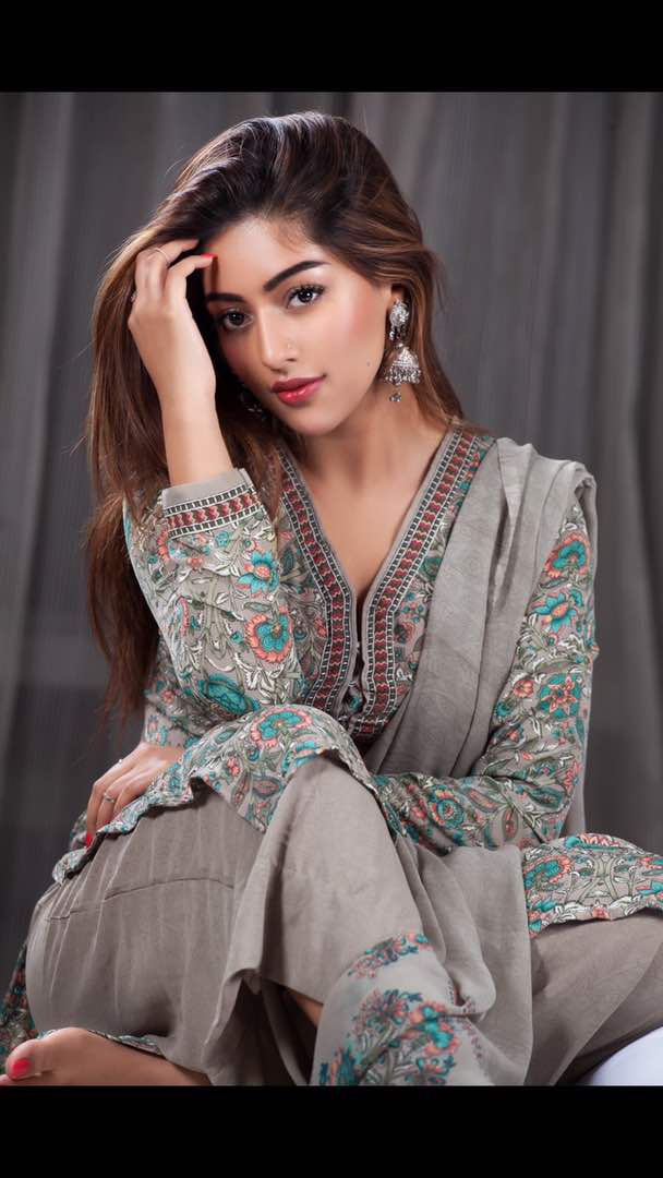 anu emmanuel Super Gorgeous Photo Stills Of Beautiful Actress Anu Emmanuel | Hot Pics Anu Emmanuel Hot pics of South Actresses 4